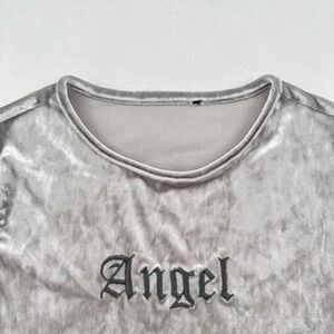 Angel Velvet Crop Graphic Tee Silver Short‎ Sleeve Women's Small